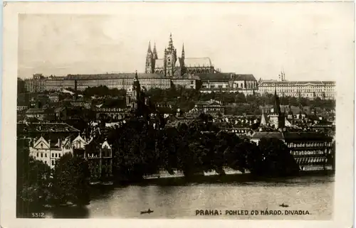 Praha - Divadla -473070