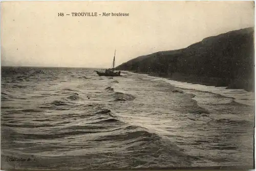Trouville sur Mer - Mer houleuse -474046