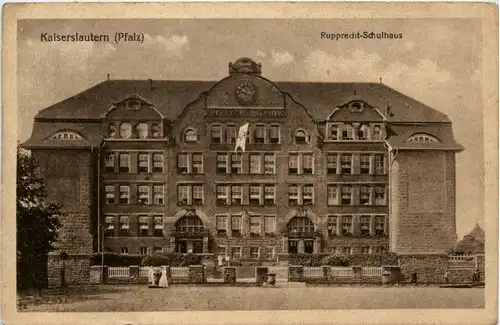 Kaiserslautern - Rupprecht Schulhausng -452232