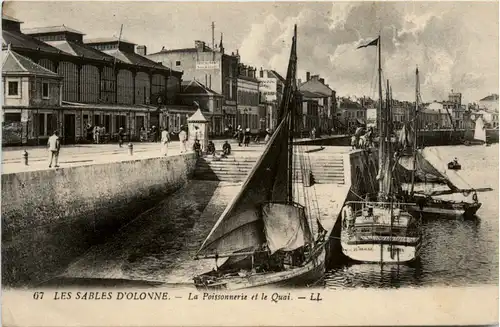 Les Sables D Olonne - La Poissonnerie et le Quai -476614