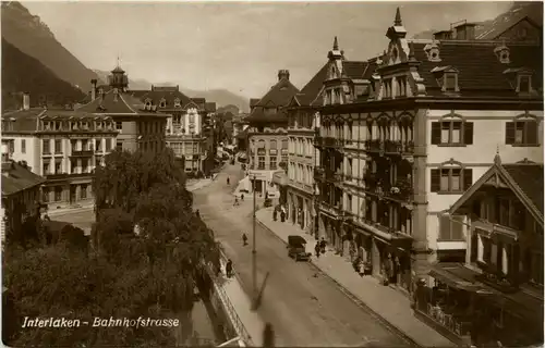 Interlaken - Bahnhofstrasse -438972