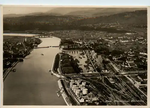 Basel - Kleinhüninger Rheinhafen -453266