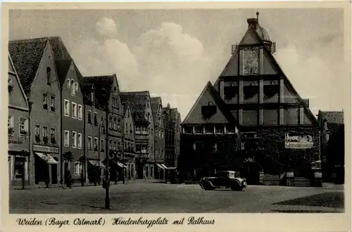 Weiden, Hindenburgplatz mit Rathaus -376206