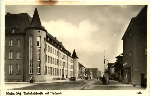 Weiden, Bahnhofstrasse mit Postamt -375398