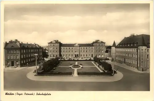 Weiden, Bahnhofplatz -376276