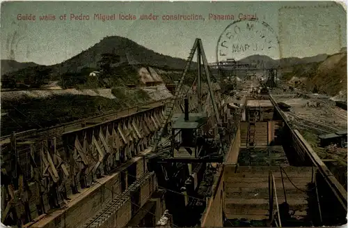 Panama Canal -442242