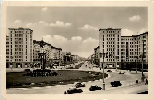 Berlin, Stalinallee, Strausberger Platz -376762