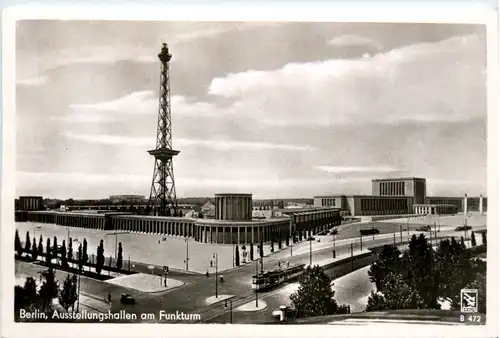 Berlin, Ausstellungshallen am Funkturm -376932