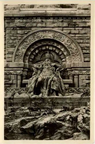 Kyffhäuser Denkmal u. Barbarossa -378054