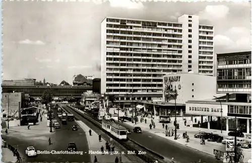 Berlin, Charlottenburg, Hardenbergstrasse und Bahnhof Zoo -376928