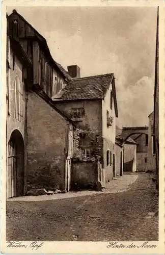 Weiden, Hinter der Mauer -375434