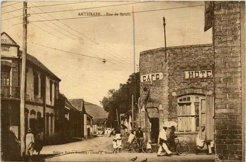 Madagascar - Antsirabe - Rue de Betafo -443462