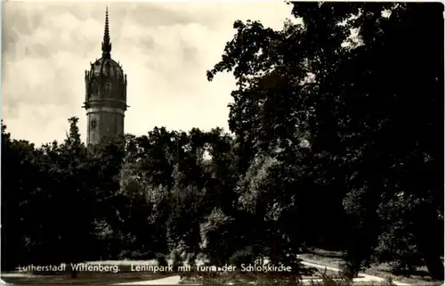 Wittenberg, Leninpark mit Turm der Schlosskirche -377738