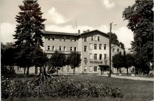 Strausberg bei Berlin, HO-Gaststätte Volkshaus -378396