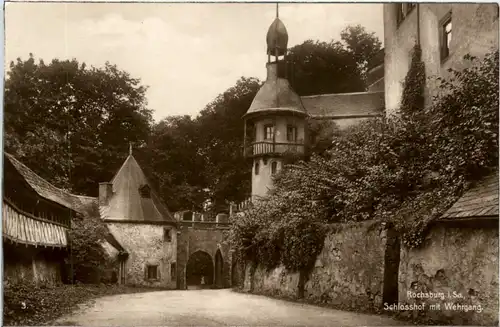Rochsburg i. Sa., Schlosshof mit Wehrgang -379370
