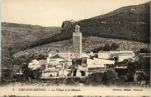 Sidi-Bou-Medine, Le Village et la Mosquee -362870