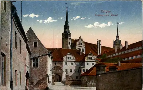 Torgau, Eingang zum Schloss -378968