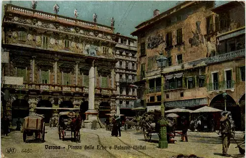 Verona - Piazza dlle Erbe -443682