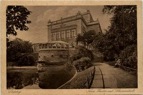 Leipzig, Neues Theater und Schwanenteich -381410