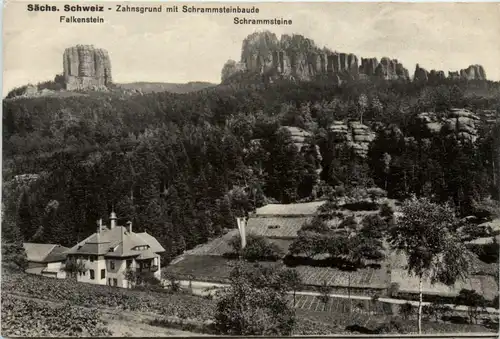 Bad Schandau, Zahnsgrund mit Schrammsteinbaude -380122