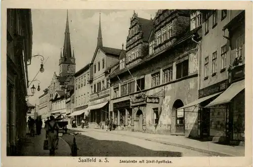 Saalfeld, Saalstrasse mit Stadt-Apotheke -379098