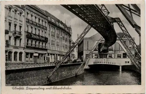 Wuppertal-Elberfeld, Döppersberg mit Schwebebahn -385860