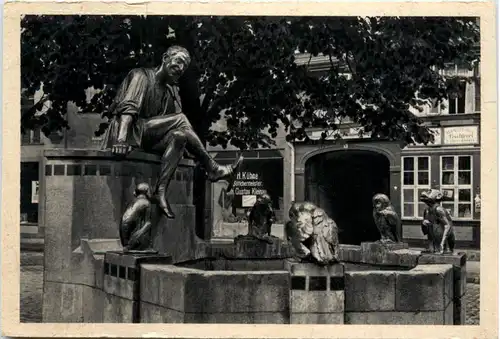 Braunschweig, Till-Eulenspiegel-Brunnen -386280