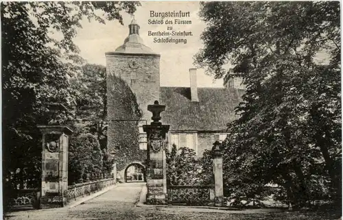 Burgsteinfurt, Schloss des Fürsten zu Bentheim-Steinfurt Schlosseingang -385850