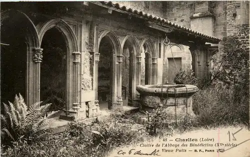 Charlieu, Cloitre de lÀbbaye des Benedictins -365216