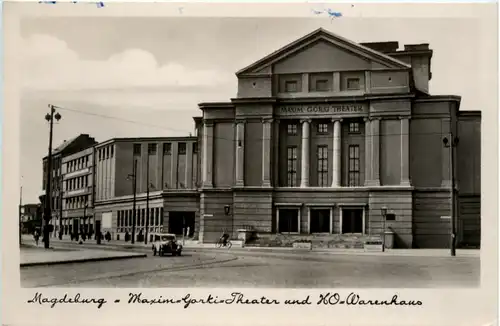 Magdeburg, Maxim-Gorki-Theater und HO-Warenhaus -385796