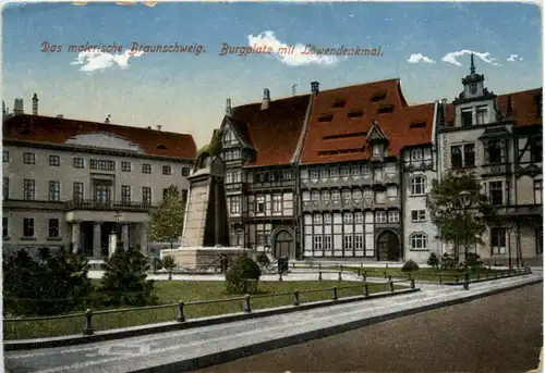 Braunschweig, Burgplatz mit Löwendenkmal -386232