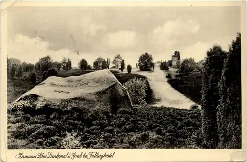 Fallingbostel, Hermann Löns Denkmal und Grab -388418