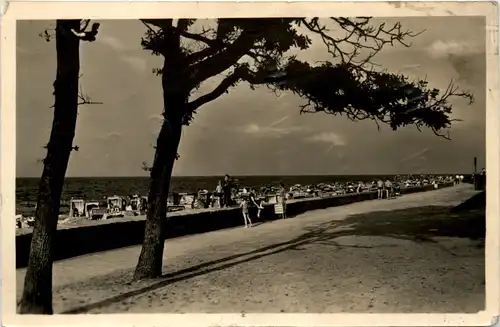 Seebad Kühlungsborn, Strandpromenade -388632