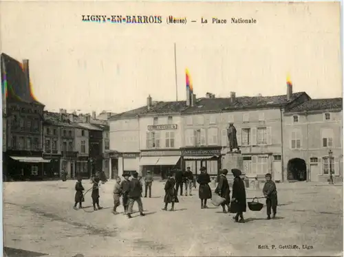Ligny en Barrois - La Place Nationale -99714
