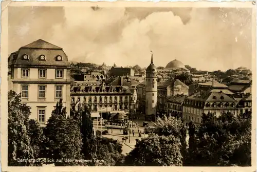 Darmstadt, Blick auf den weissen Turm -389948