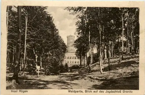 Insel Rügen, Waldpartie, Blick auf das Jagdschloss Granitz -390672