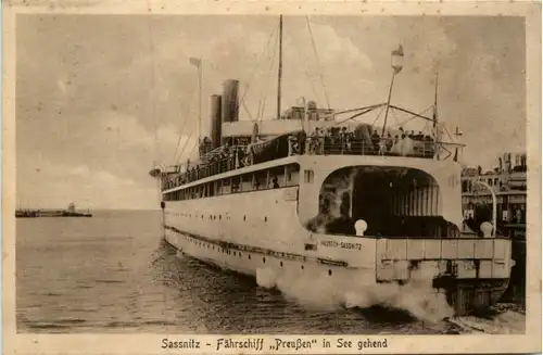 Sassnitz, Fährschiff Preussen in See gehend -391516
