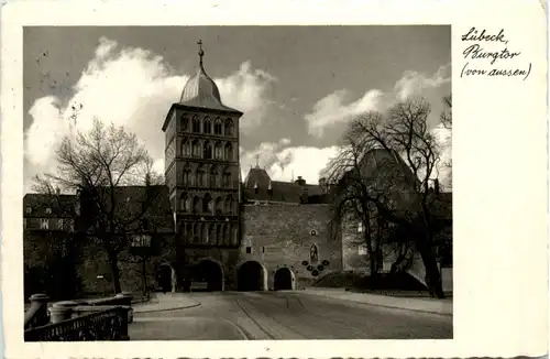 Lübeck, Burgtor von aussen -390524