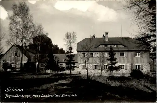 Schöna, Sächs. Schweiz, Jugendherberge Hans Dankner mit Zirkelstein -391136