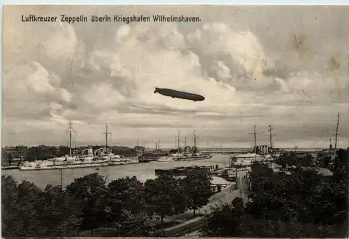 Zeppelin über Wilhelmshaven -480444
