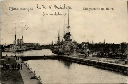 Wilhelmshaven - Kriegsschiffe im Hafen -480904
