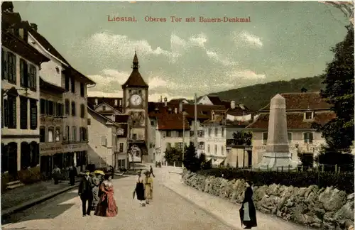 Liestal - Oberes Tor mit Bauern Denkmal -479166