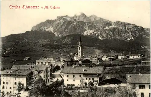 Cortina d Ampezzo -458716