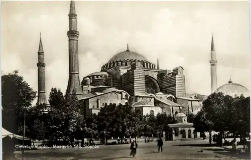 Constantinople - Mosquee Ste. Sophia -484790