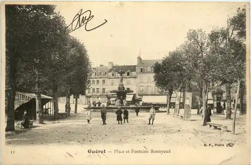 Gueret - Place et fontaine Bonnyaud -485650