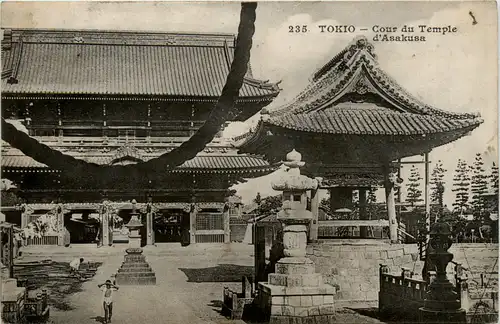 Tokio - Cour du Temple d Asakusa -484568