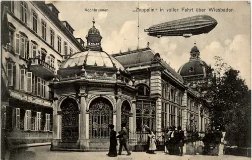 Wiesbaden - Zeppelin in voller Fahrt -487104
