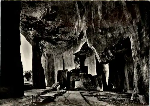 Siracusa - Grotta dei Cardati -486440