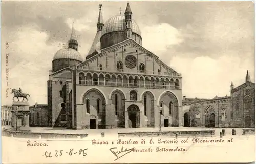 Padova - Piazza e Basilica di S. Antonio -485298