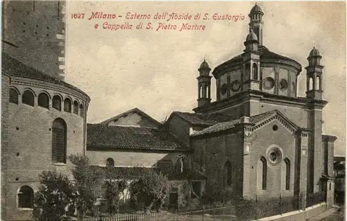 Milano - Esterno dell Abside -485518